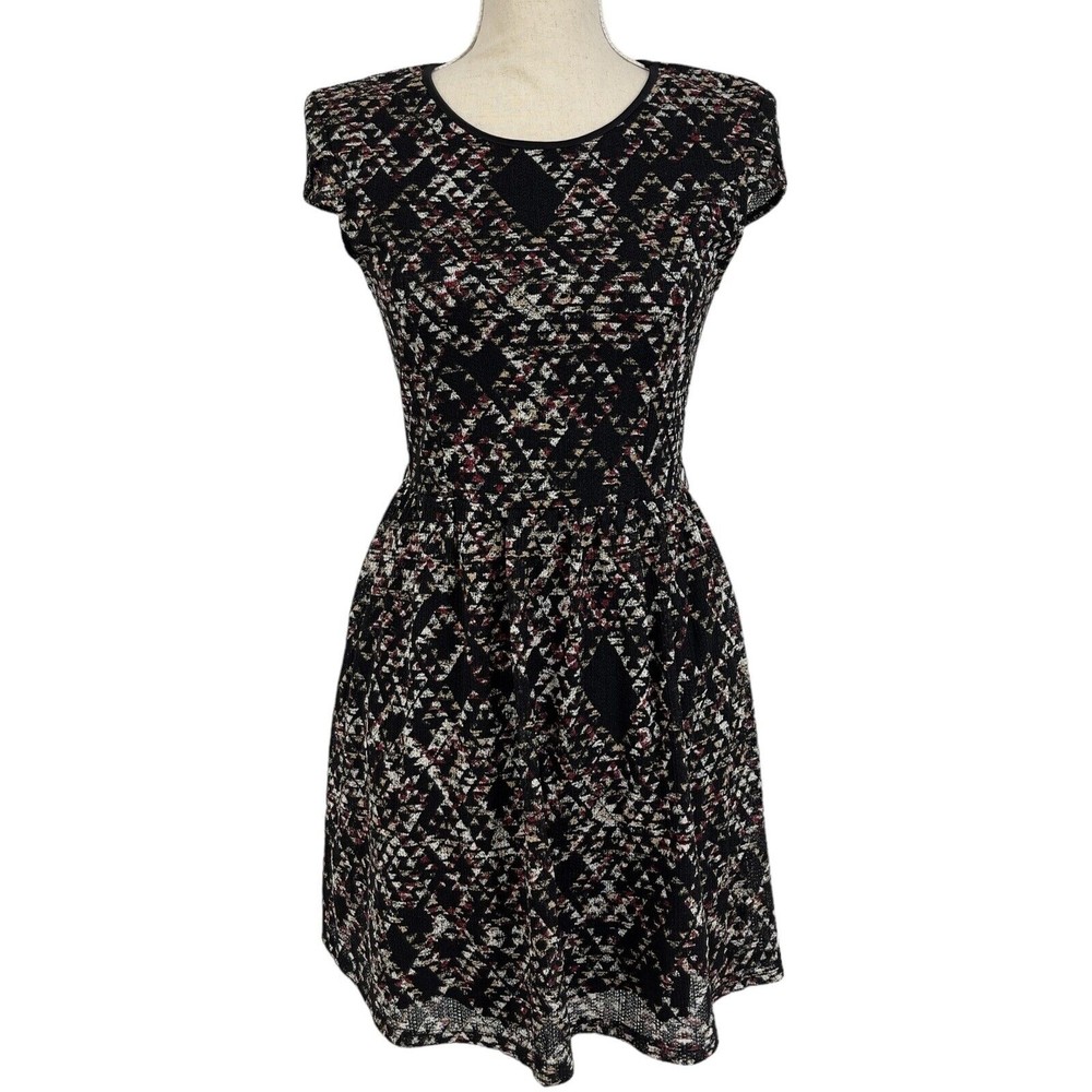 City Triangles Fit Flare Cap Sleeve Knit Overlay Geometric Print Dress Juniors M